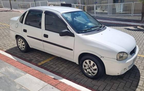 CHEVROLET CORSA 1.0 MPFI CLASSIC SEDAN 8V GASOLINA 4P MANUAL